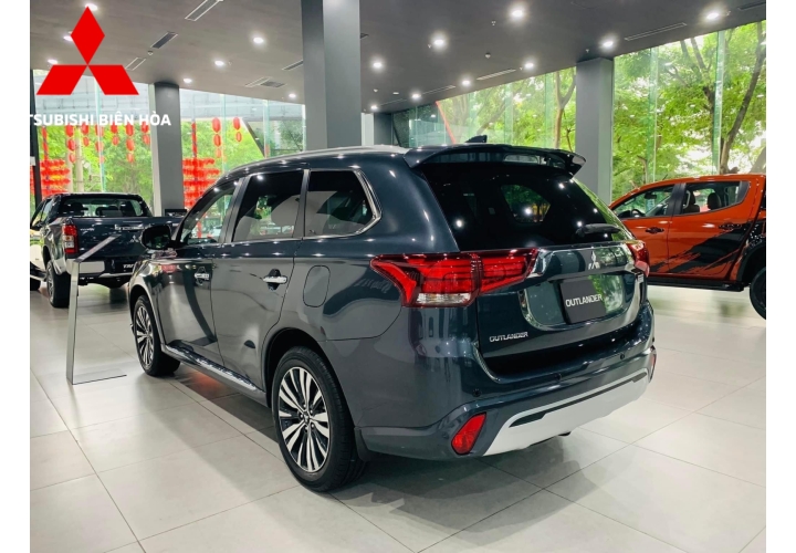 DÒNG 2.0 CVT Premium