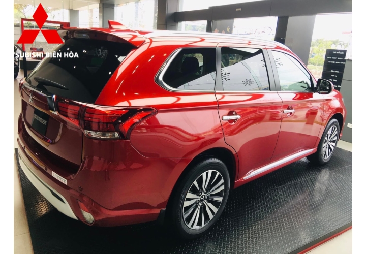 DÒNG 2.0 CVT Premium